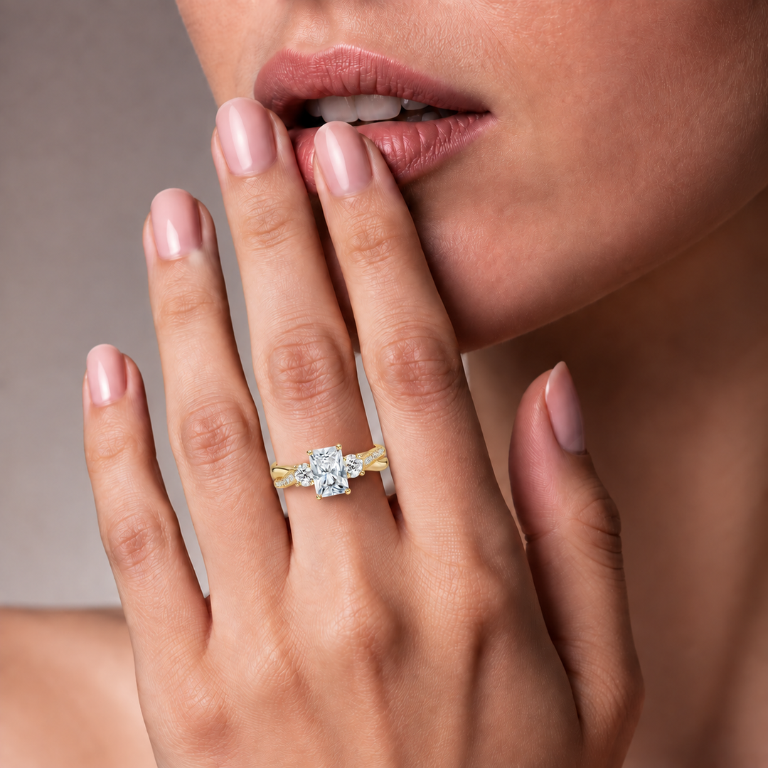 Twisted Vine Band Three Stone Ring in Yellow Gold