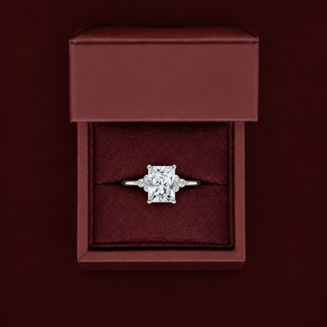 Six round accent diamonds Three Stone Ring in Silver