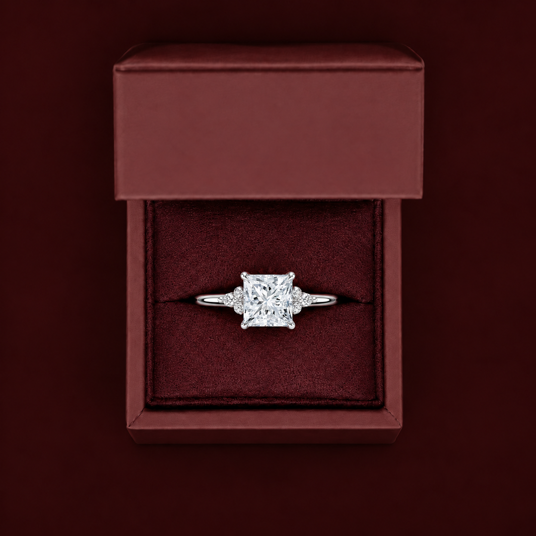 Six round accent diamonds Three Stone Ring in Silver