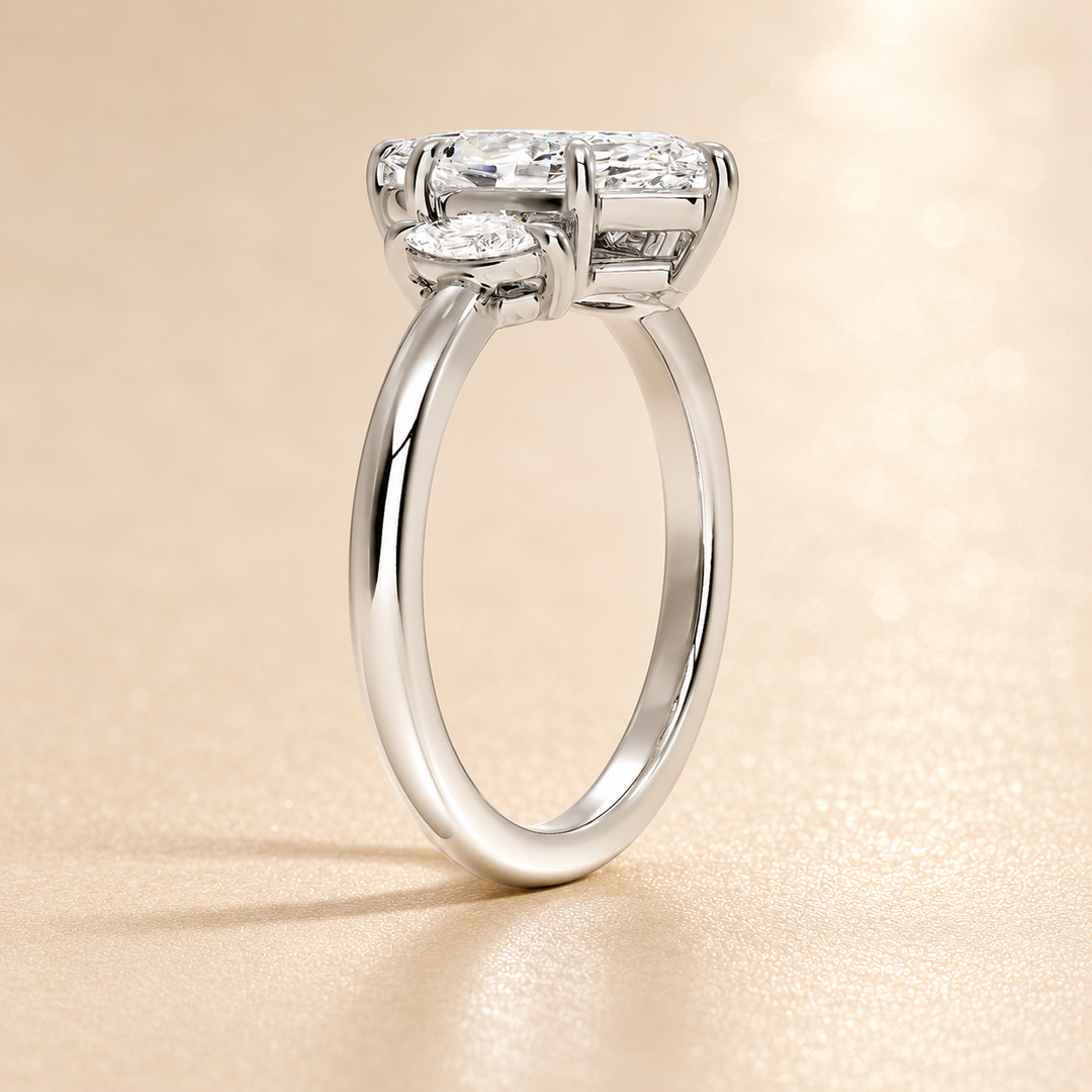 Triology Ring in White Gold
