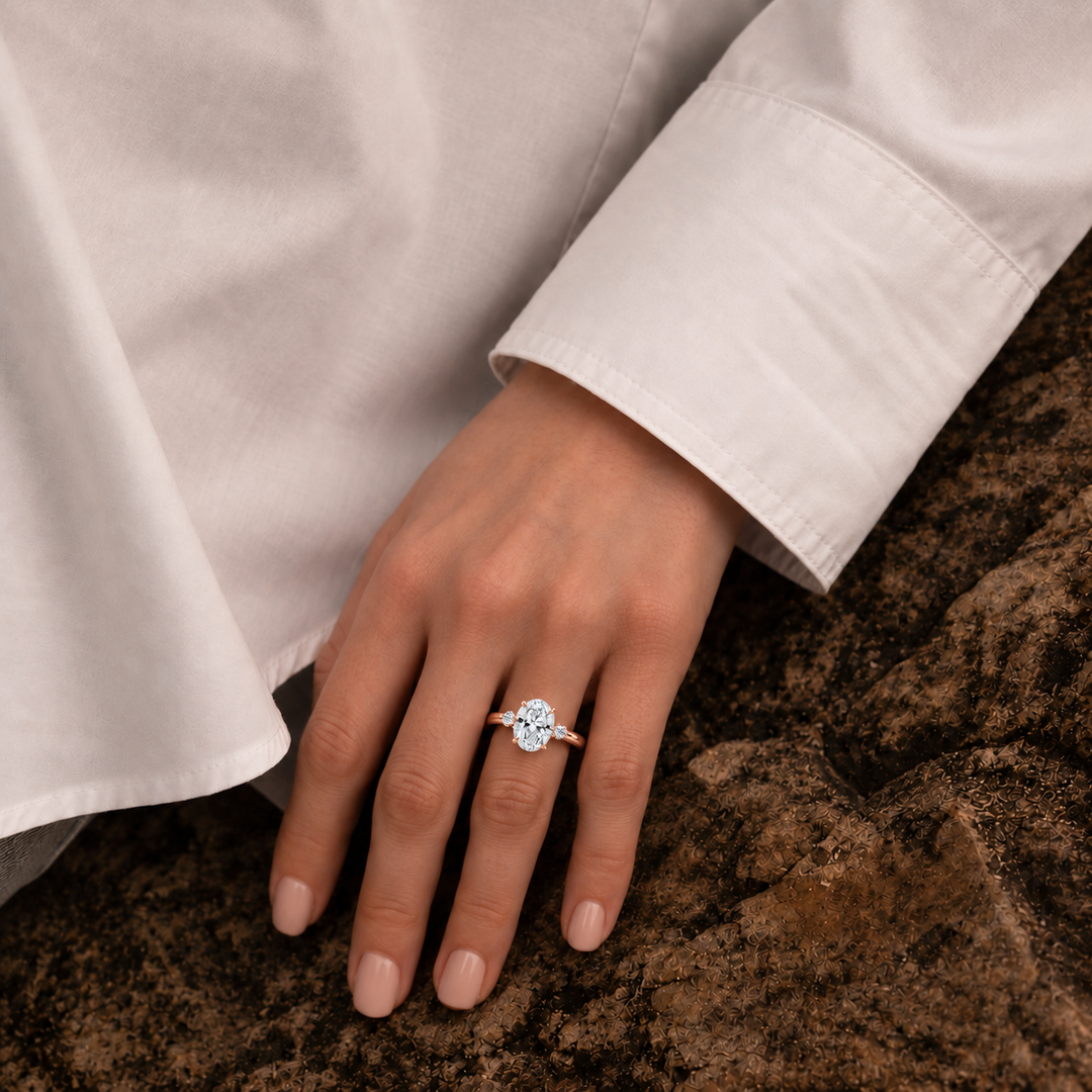 Six round accent diamonds Three Stone Ring in Rose Gold