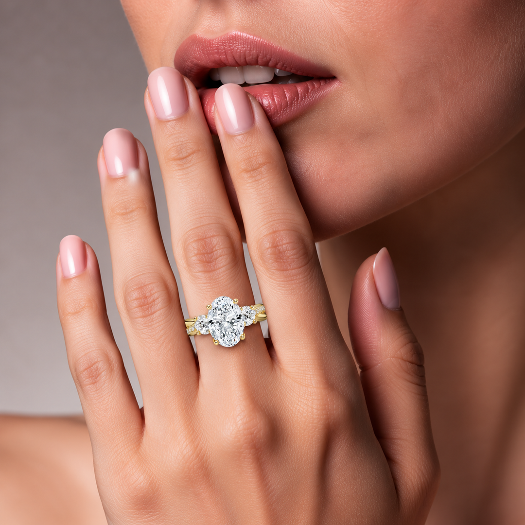Twisted Vine Band Three Stone Ring in Yellow Gold