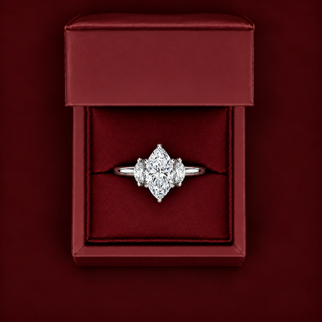 Triology Ring in White Gold