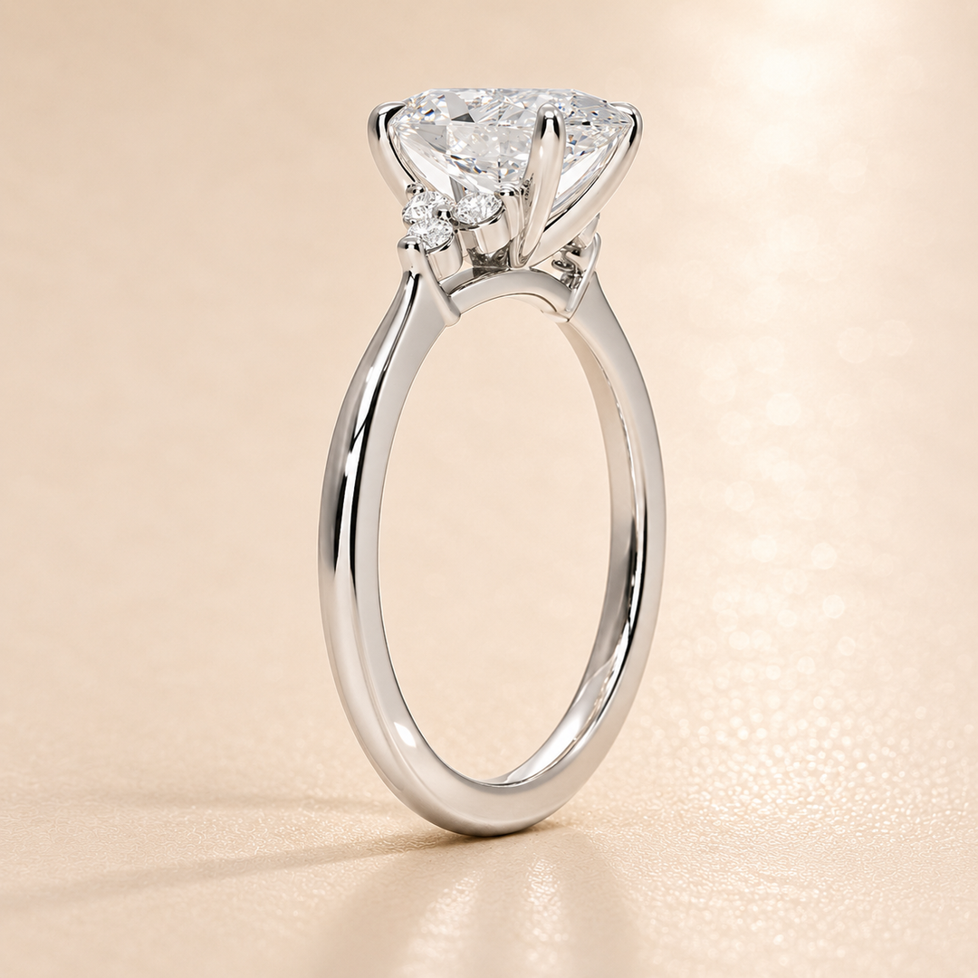 Six round accent diamonds Three Stone Ring in Silver
