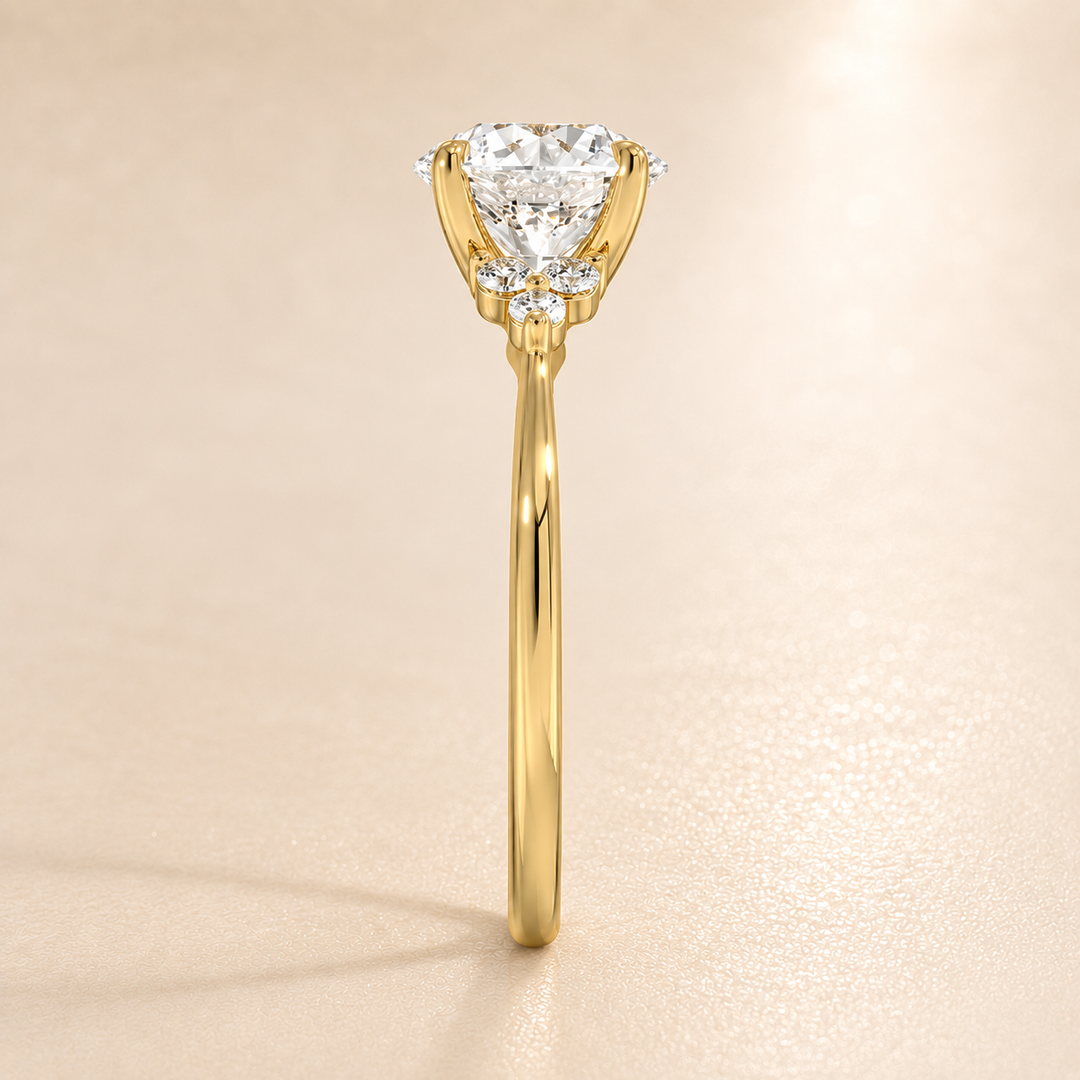 Six round accent diamonds Three Stone Ring in Yellow Gold
