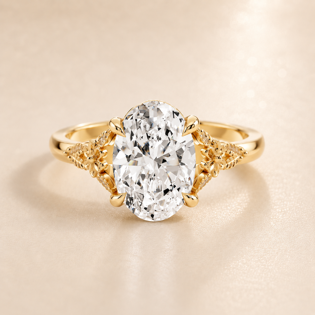 Vintage Diamond Engagement Ring in Gold