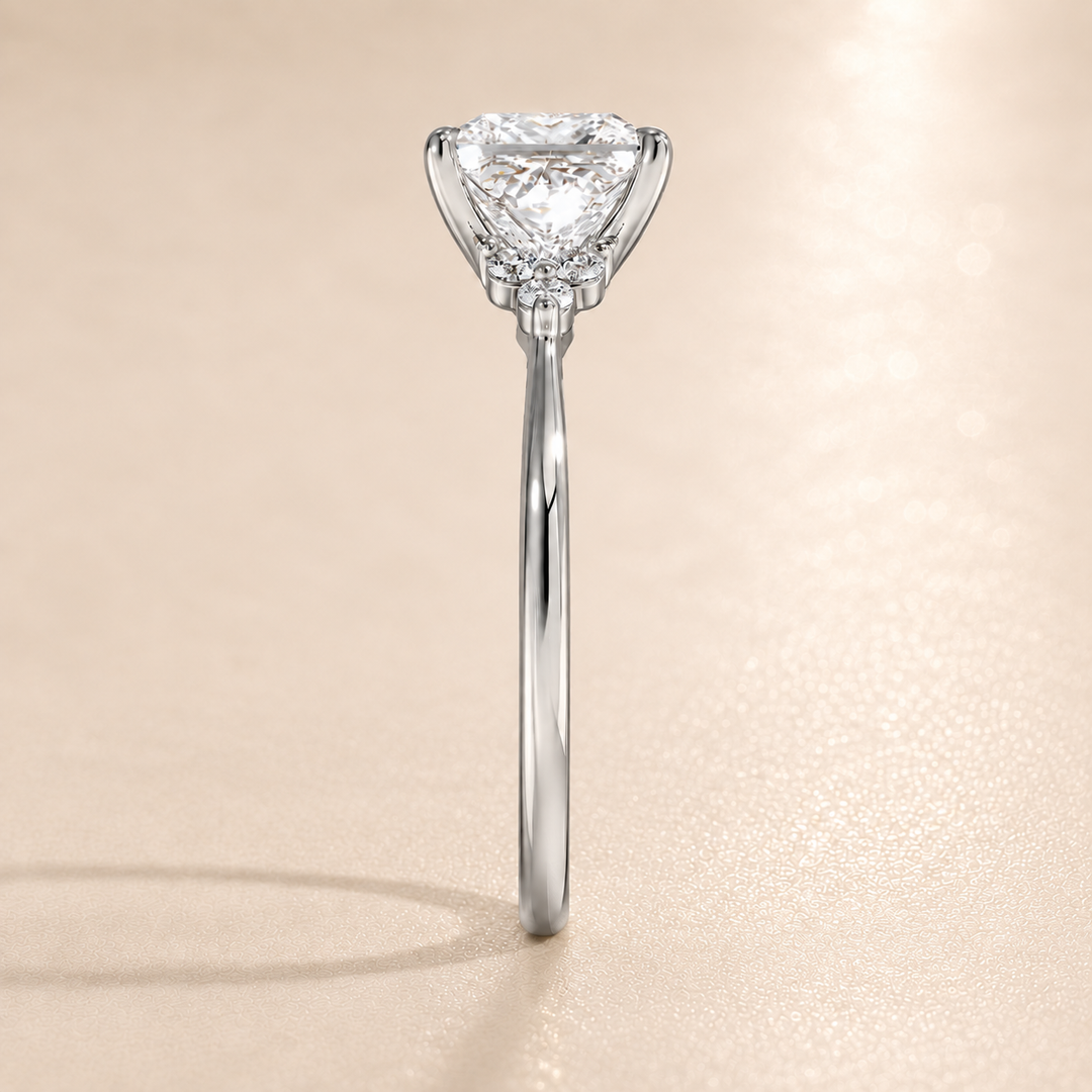 Six round accent diamonds Three Stone Ring in Silver
