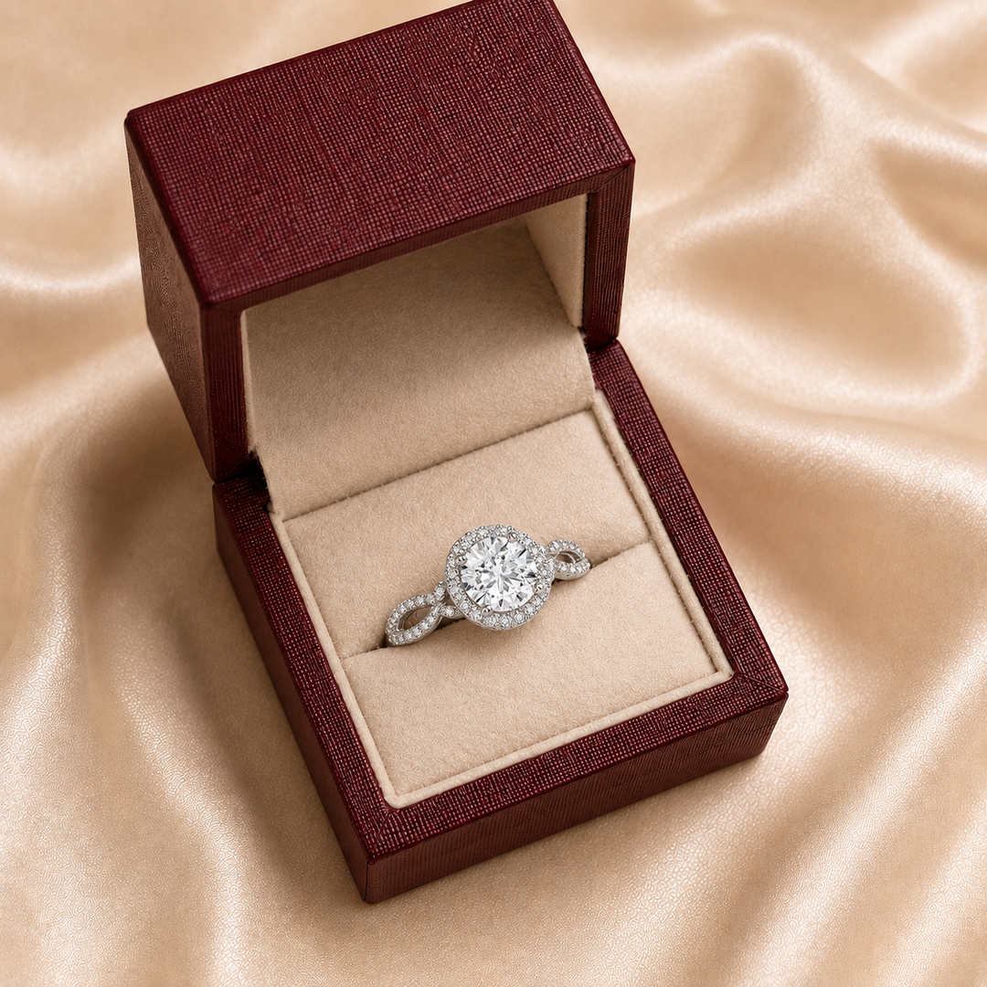 Vine band Halo Diamond Ring in Silver