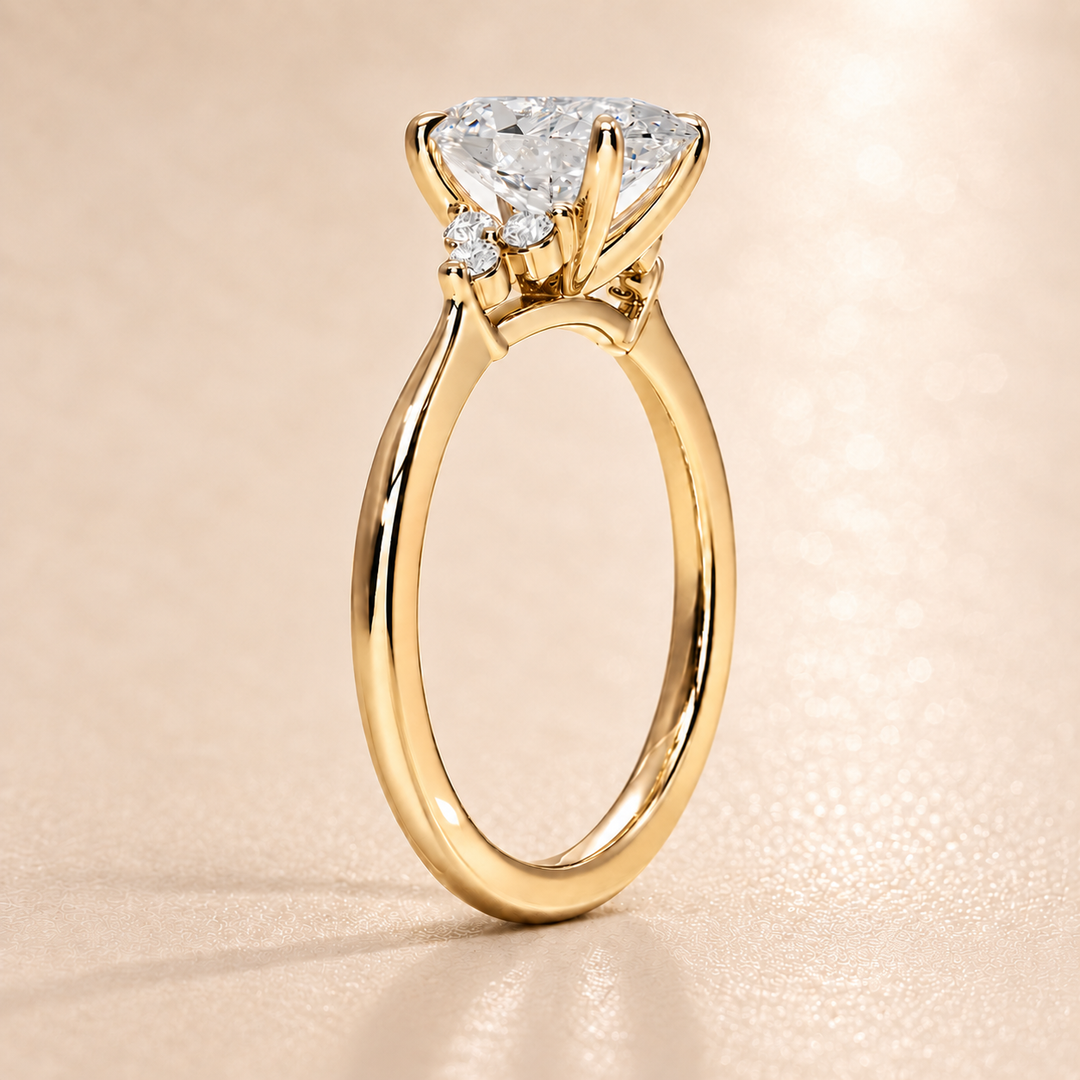 Six round accent diamonds Three Stone Ring in Yellow Gold