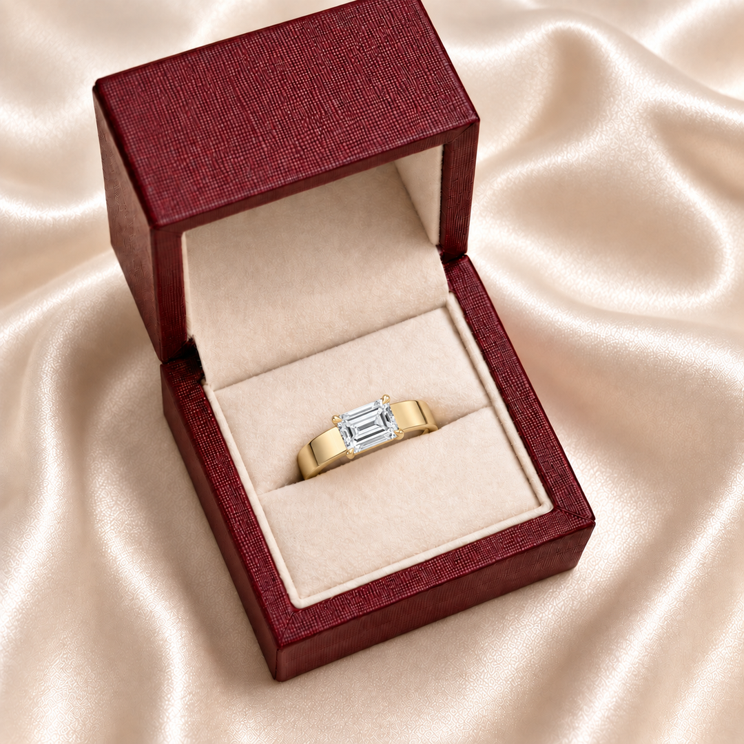 4mm Cigar band East-west Solitaire Ring in Yellow Gold