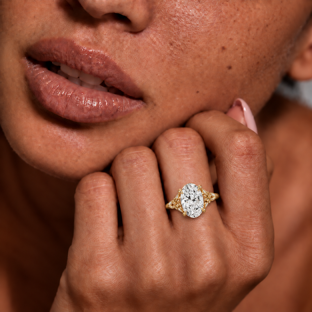 Vintage Diamond Engagement Ring in Gold